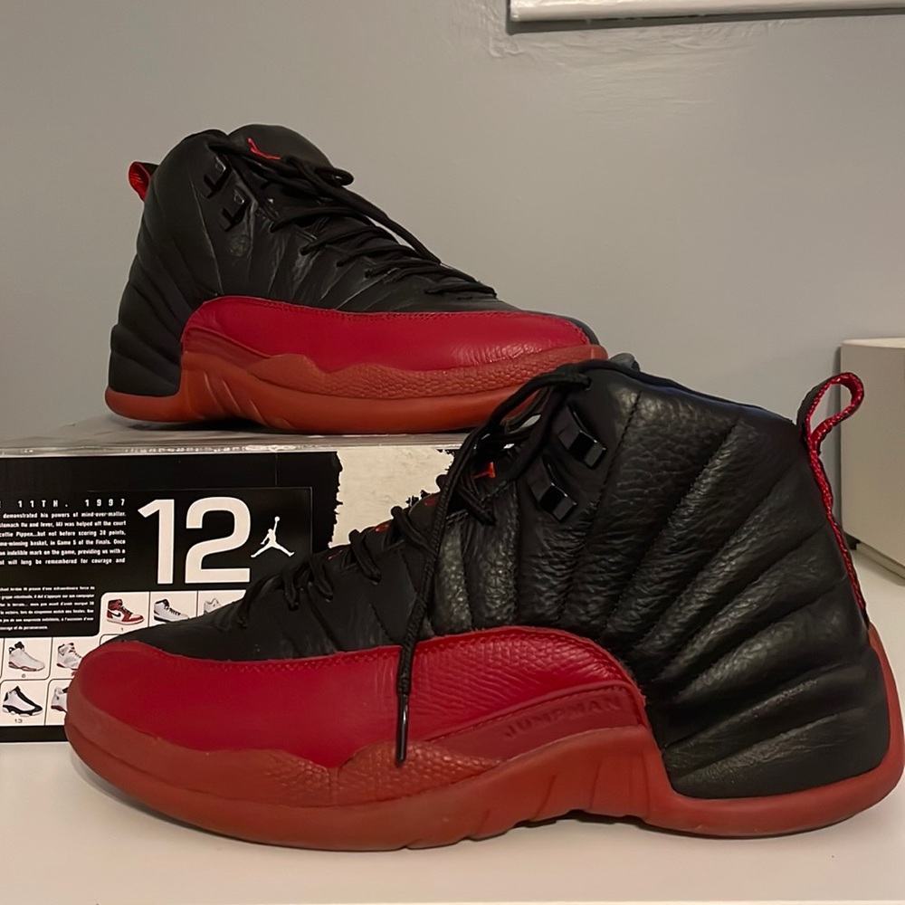 - Air Jordan retro 12 flu game 2003